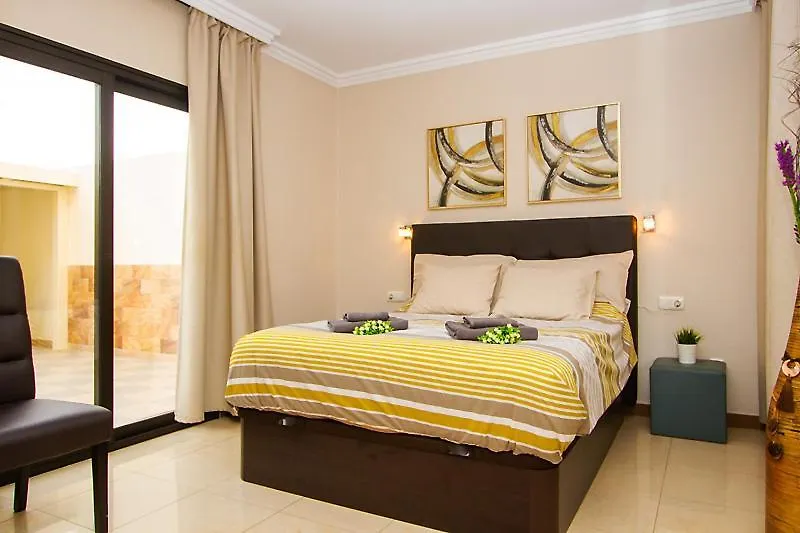 Appartement Riviera Park 2B - 2 Bed/2 Bath - Grd Floor - Air-Con - Uk/Irish Tv - Wifi à Puerto del Carmen   Puerto del Carmen (Lanzarote)